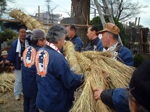 足立区の伝統行事「じんがんなわ」