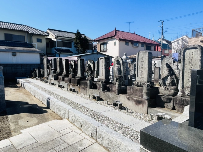 舎人駅前霊園 墓域