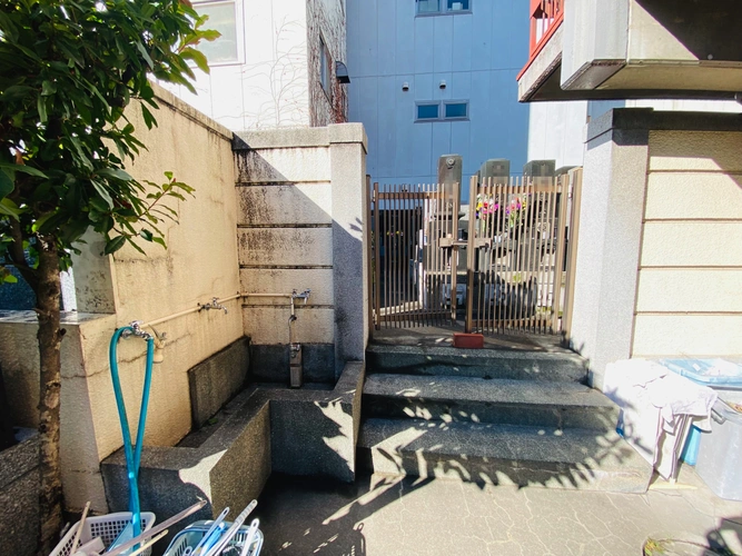 東上野霊苑 水汲み場の写真