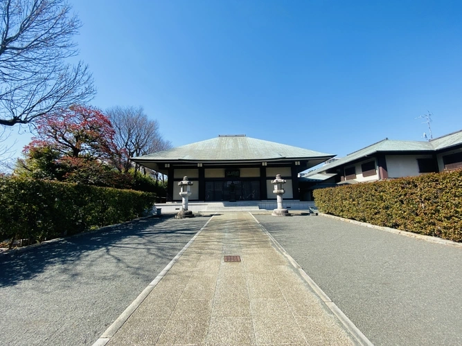 西蔵院 ガーデン型墓地 西蔵院 本堂