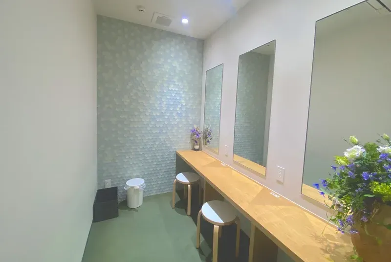 パウダールーム完備。女性に好評です。