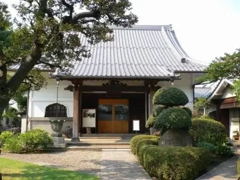 歴史を感じられる神足寺