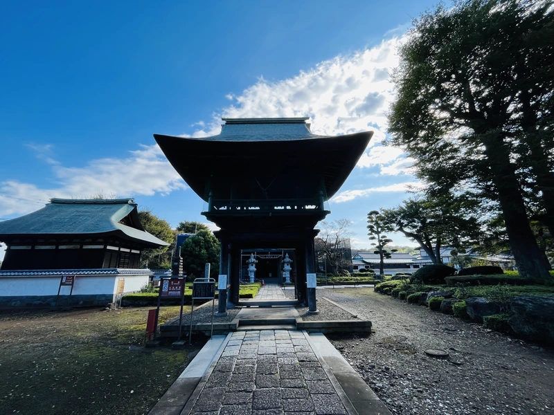 鐘楼門