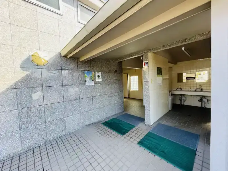東京多摩霊園 トイレの写真