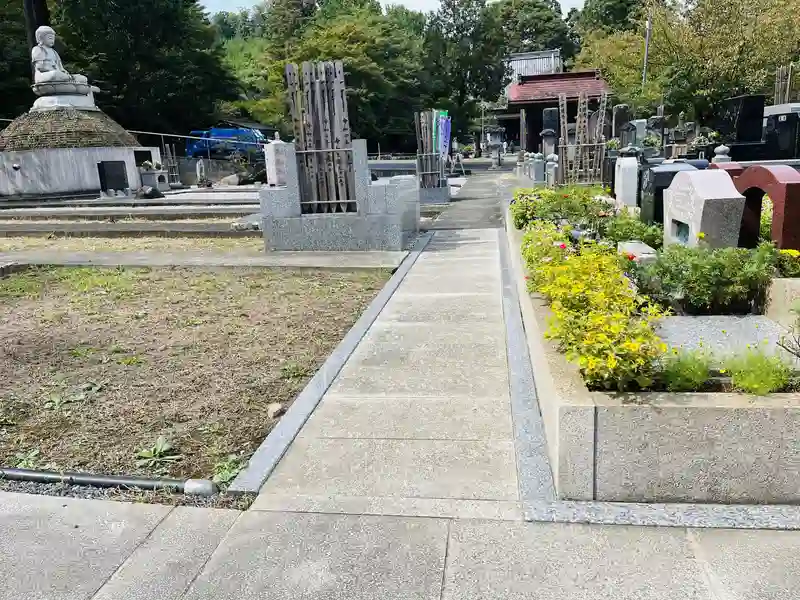 八王子高尾「光とガラスの花壇墓地」花ごころ バリアフリーの写真