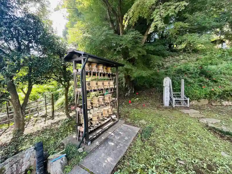 妙観寺墓苑 水汲み場の写真