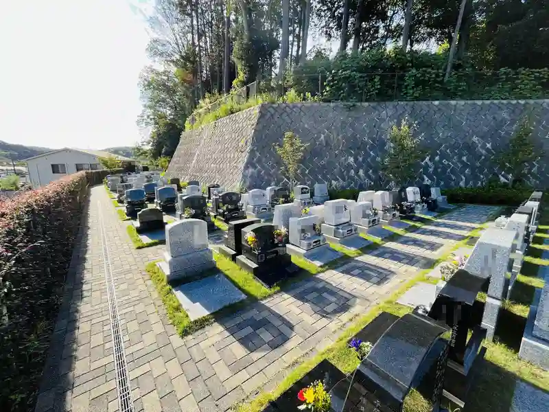 たきやま台墓苑 芝生墓地