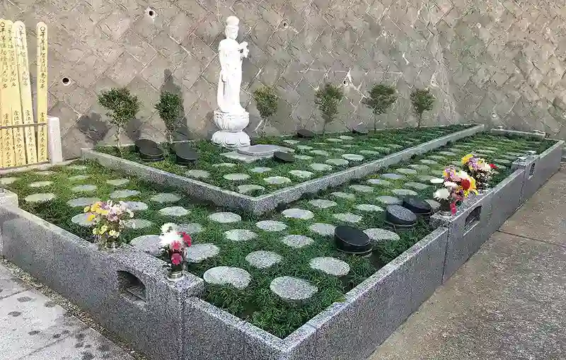 昭島市 「愛樹木葬」八王子西樹木葬墓地（西笑院）