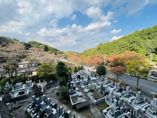 東京秋田霊園 墓地全景