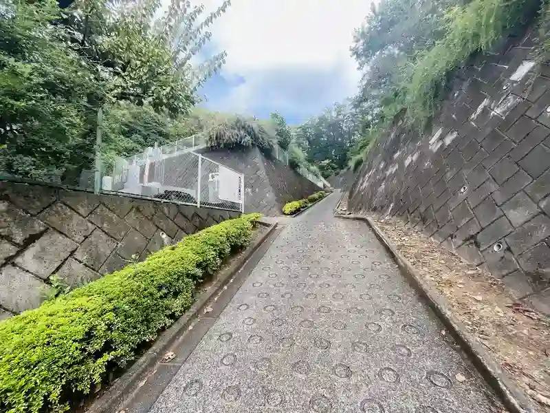 萩霊園 園内通路