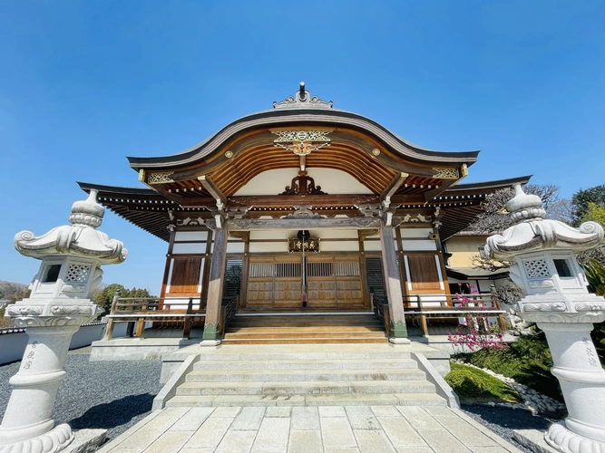 青葉霊苑 真照寺 本堂