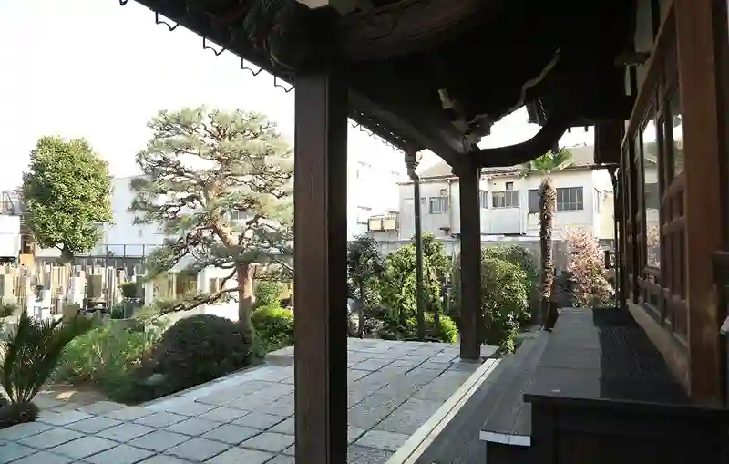 境内