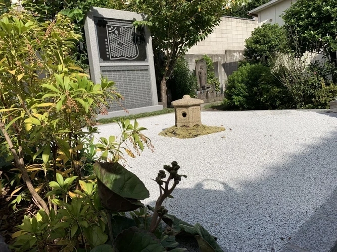 宝蔵寺 白金こもれびの杜 樹木葬・永代供養墓 