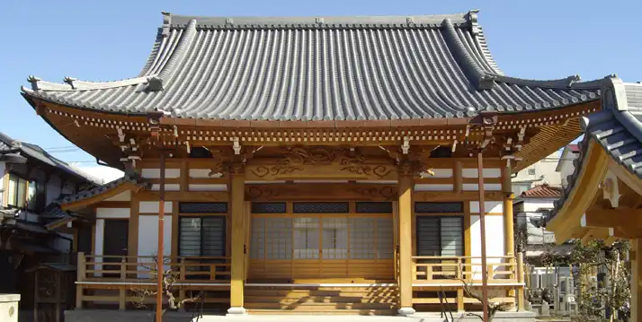 日本三大稲荷の1つとして名高い日蓮宗寺院