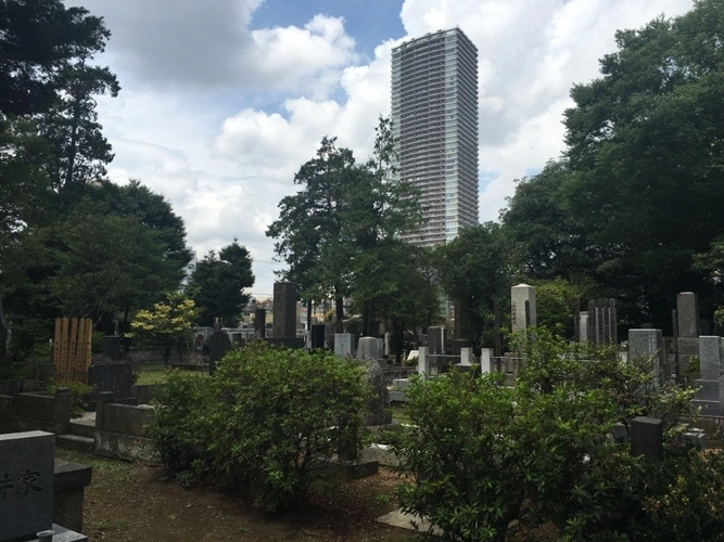 都立 雑司ヶ谷霊園の写真