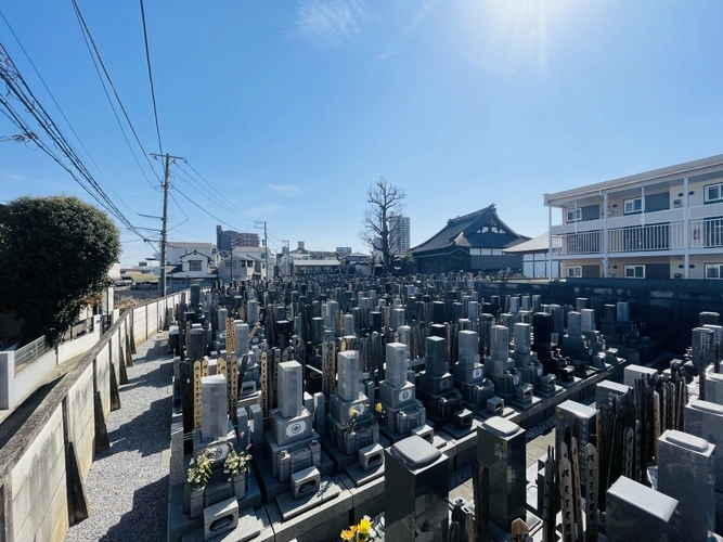 真頂院 墓地全景