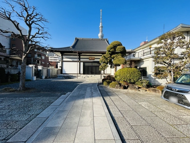 霊山寺 境内