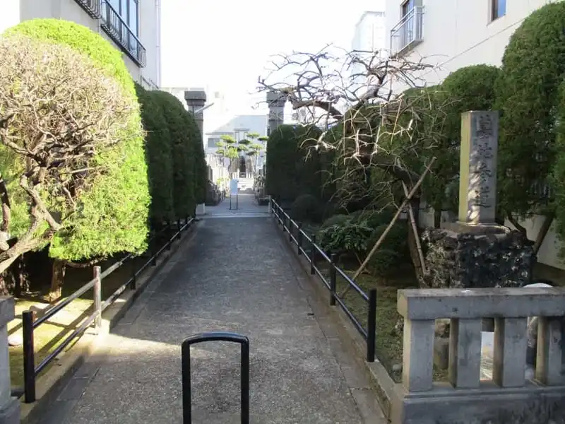 善行院 参道