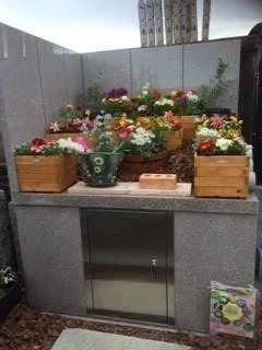 受用院 花壇型散骨墓 和（なごみ） 