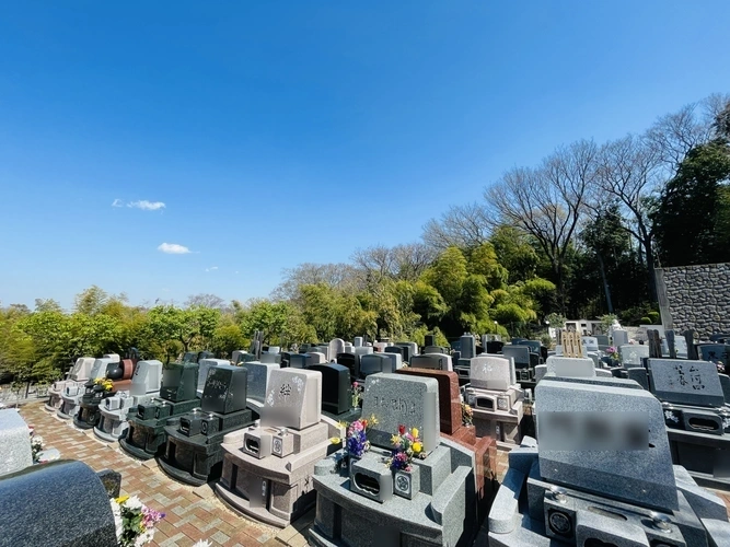 都筑まどか霊園 墓地