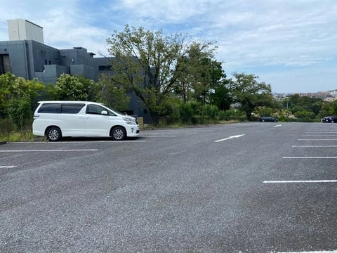 春秋苑 青蓮堂 屋内御廟 (納骨堂) 駐車場の写真