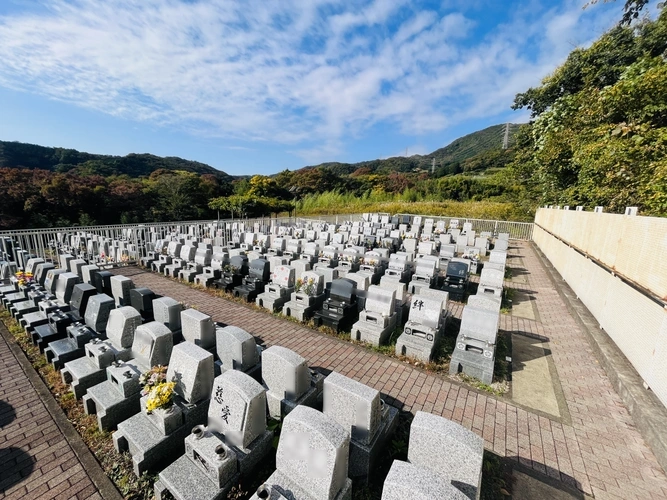 それ以外の神奈川県の市 鶴巻霊園 もえぎのさと