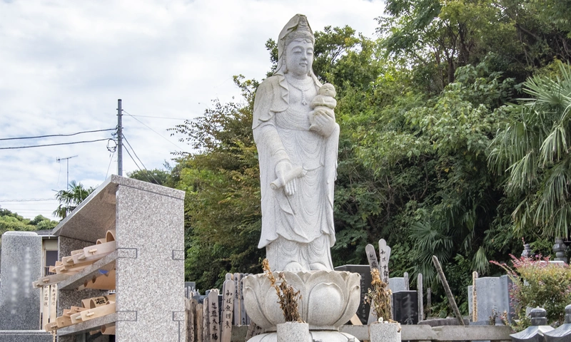 勧行寺墓苑 永代供養墓・樹木葬 