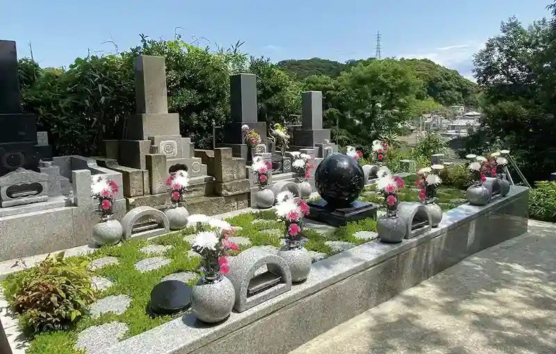 「愛樹木葬」横須賀衣笠の郷樹木葬墓地