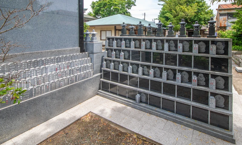 永代供養付個別墓「やすらぎ五輪塔」 Eタイプ /3～4名の写真1