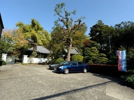 大倉山熊野霊園 