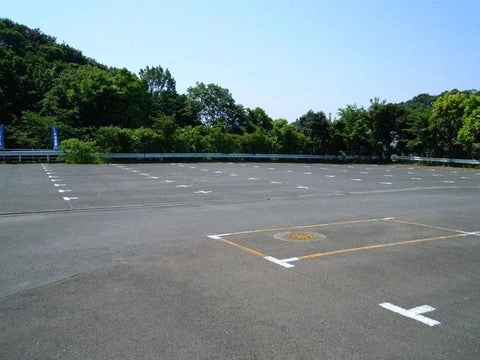 川崎霊園 駐車場の写真