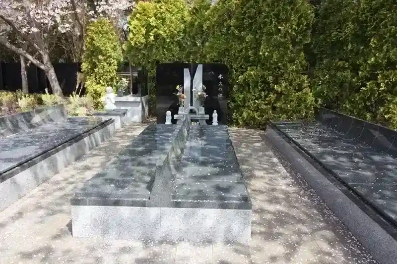 茅ヶ崎霊園 永久の郷 永代供養墓「永久の絆」