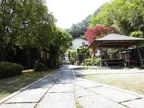 緑豊かな永勝寺