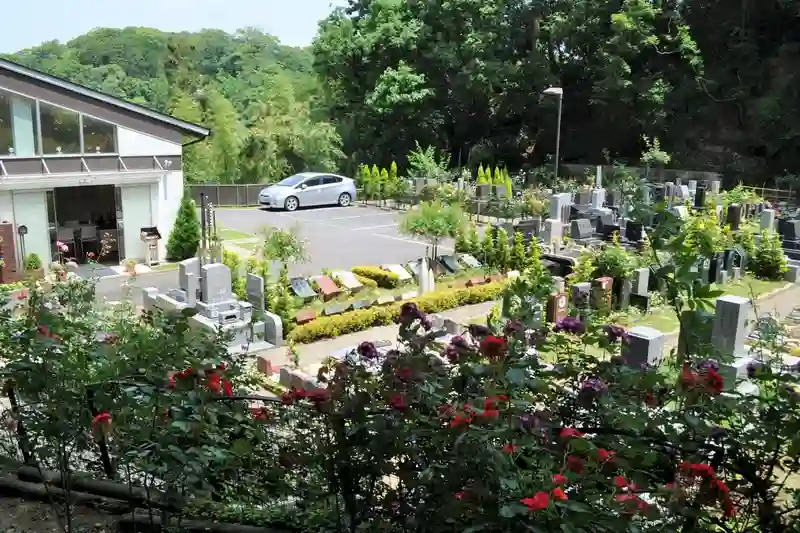 緑豊かで心落ち着く鎌倉市の霊園