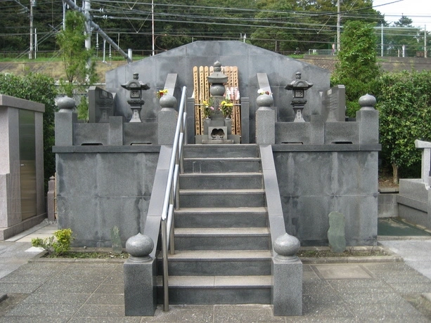 横浜市神奈川区 遍照院永代供養墓