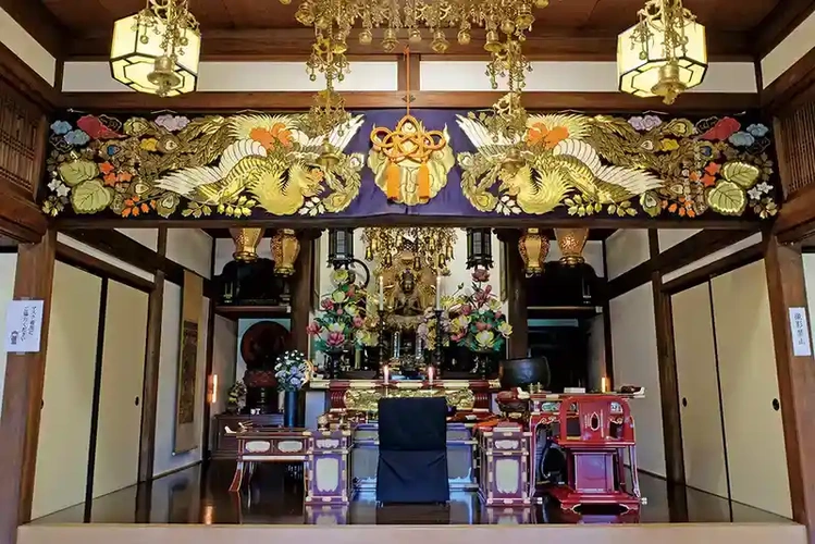 横浜慶珊寺樹木葬墓地 内陣