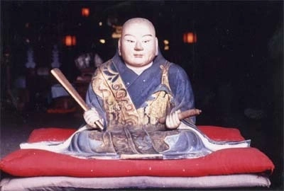 信隆寺 木造日蓮坐像