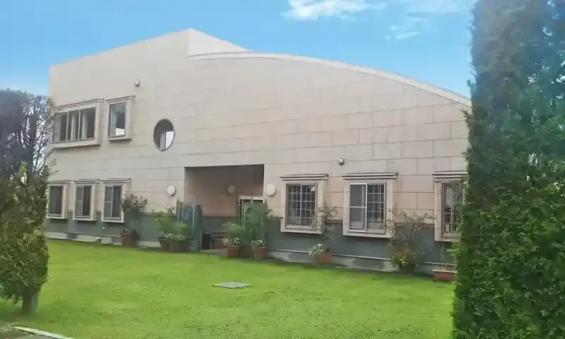 管理棟