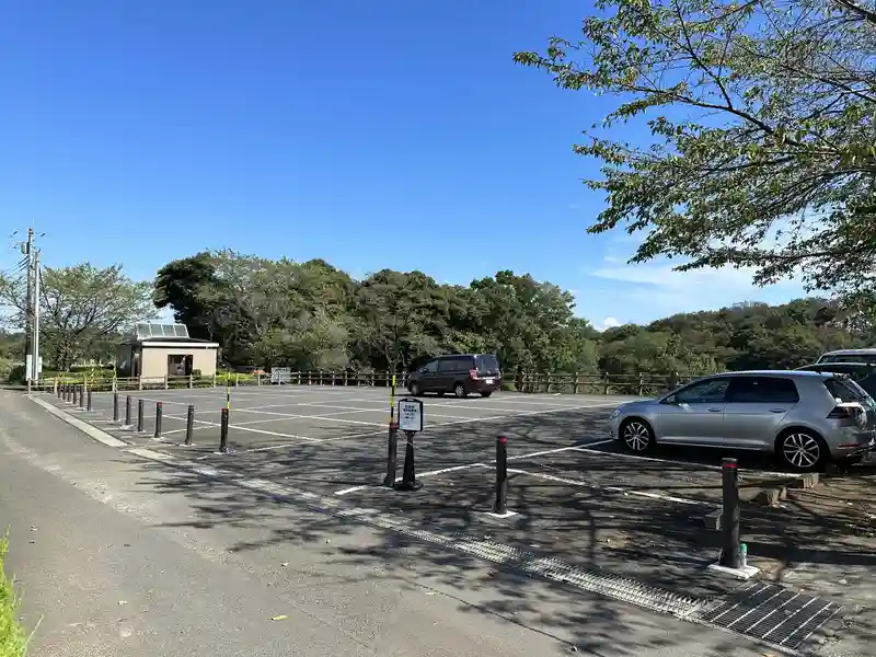 狭山湖畔霊園 駐車場の写真