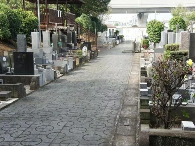 川口市営 安行霊園 