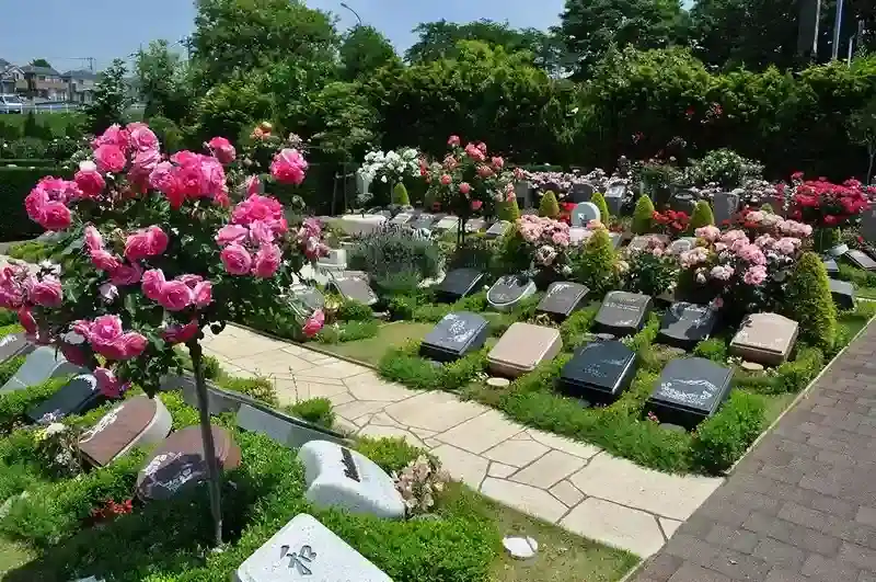 秋津ふれあいパーク 秋津ふれあいパーク　墓地風景②