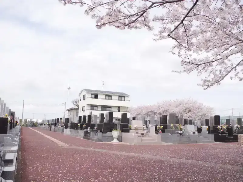 かすかべ東霊園 参道