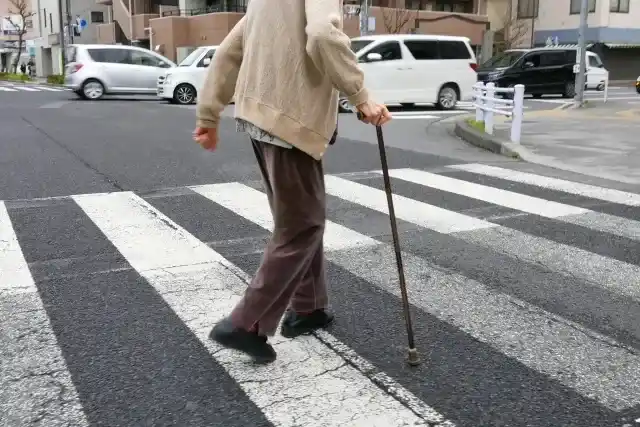 アクセス良好。歩いてもいける彩の恵