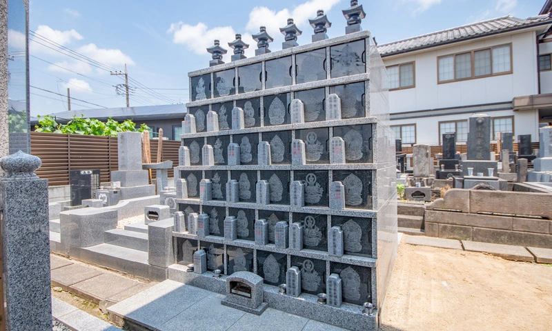 永代供養付個別墓「やすらぎの燈」