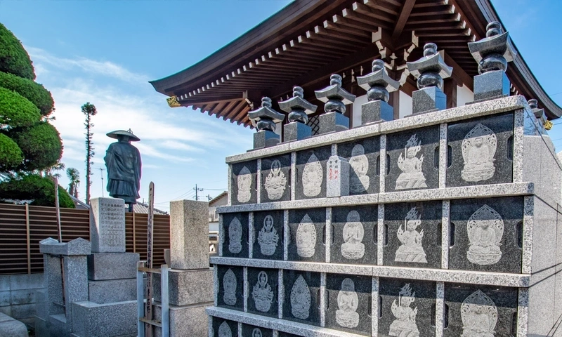 観音寺墓苑 永代供養墓 永代供養付個別墓「やすらぎ五輪塔」輪区