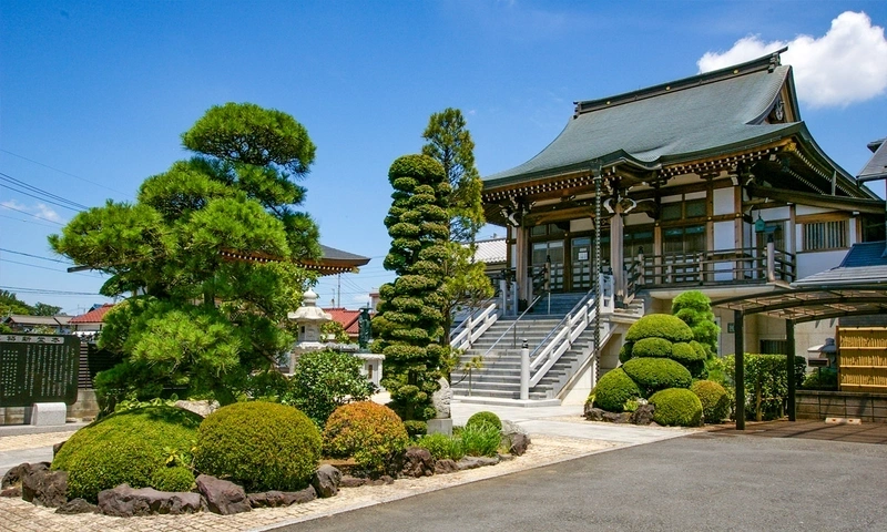 観音寺墓苑 永代供養墓 本堂外観