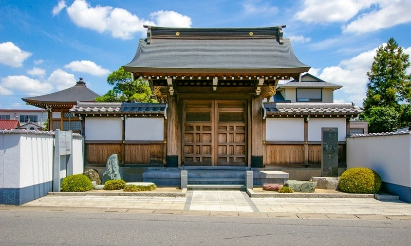 観音寺墓苑 永代供養墓 山門