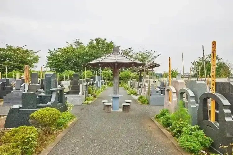 ベンチで一休み