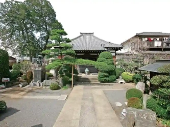 豊かな自然と落ち着いた雰囲気の寺院墓地