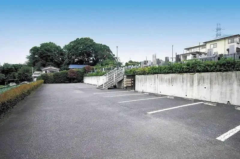 東西寺墓苑 駐車場の写真